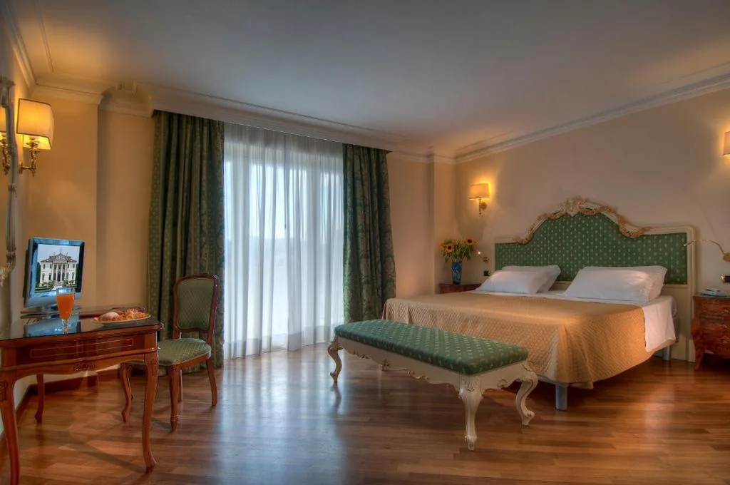 Camera Familiare con Balcone (2 Adulti + 2 Bambini) — Hotel Terme All’Alba