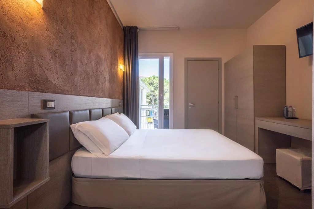 Family Room with Balcony — Hotel Helvetia