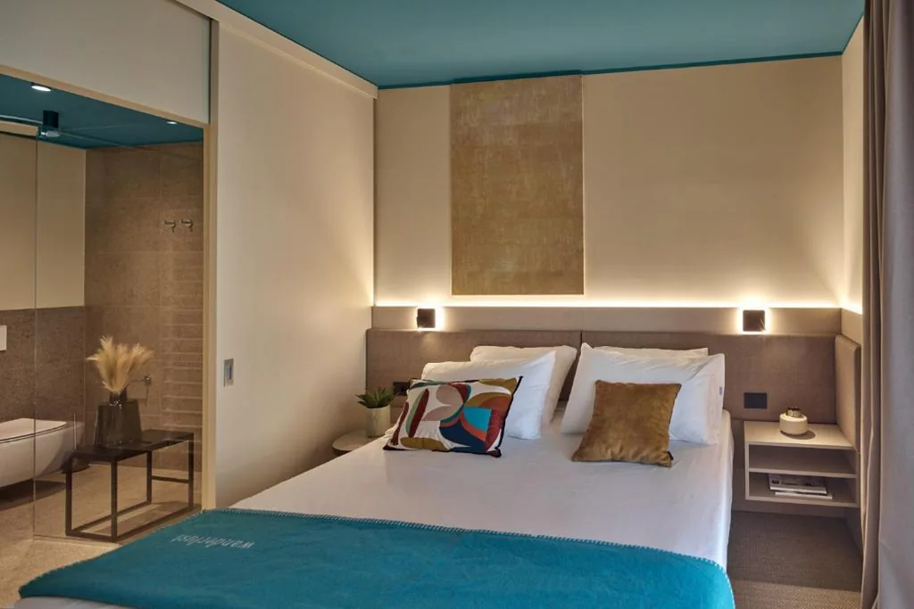 Family Room with Balcony — WANDERLUST HOTEL & APARTMENTS – SUITE & SPA – Bardolino, Lago di Garda – Verona