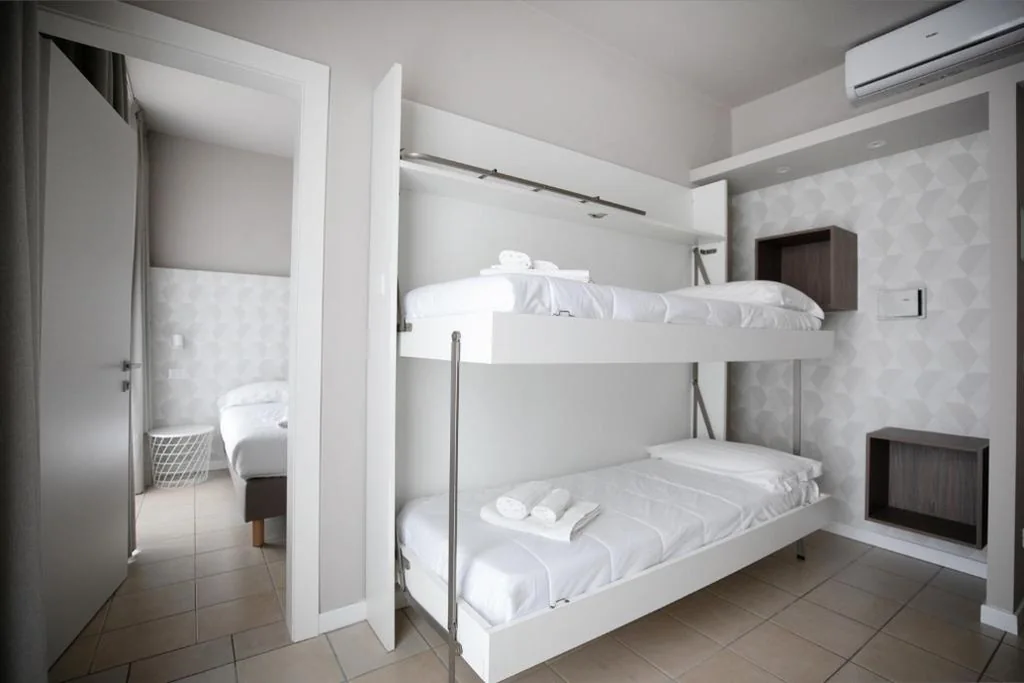 Camera Familiare con Vista Mare e Terrazza — Hotel Benvenuto