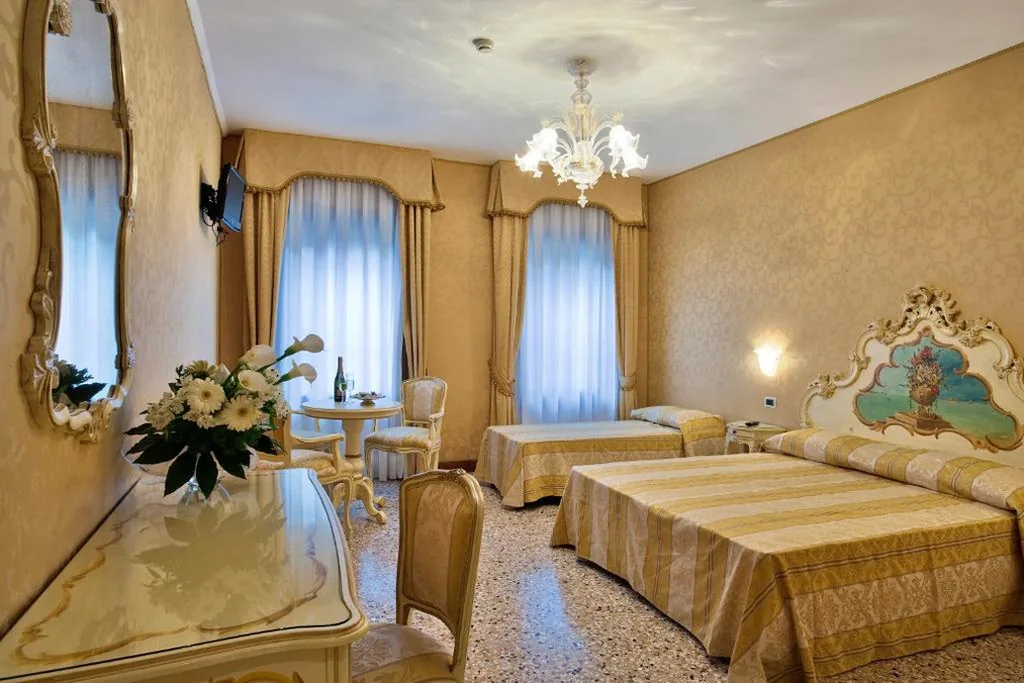 Family Room — Hotel Al Malcanton
