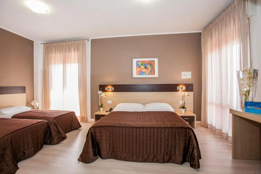 Camera Familiare — Hotel Gardenia