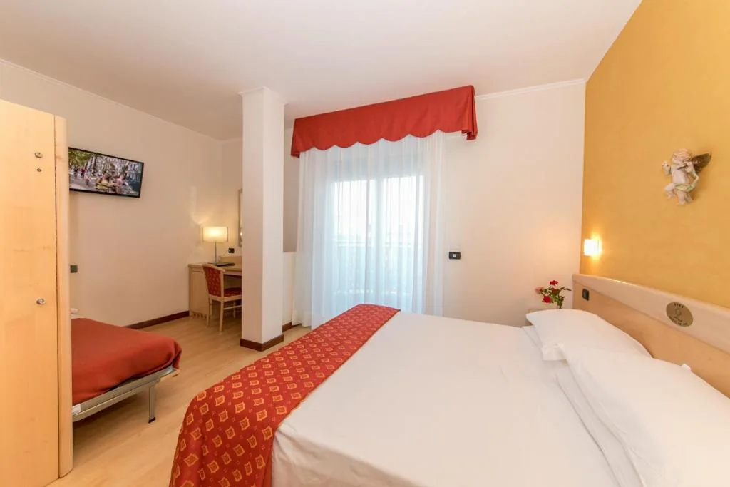 Camera Familiare — Hotel Helios