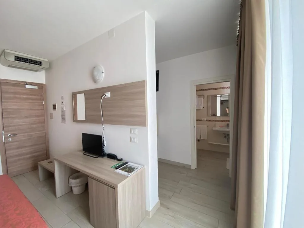Camera Familiare — Hotel Kennedy