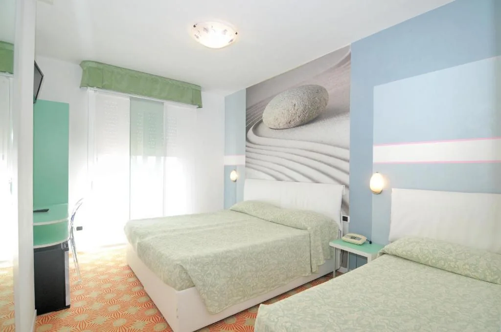 Standard Family Room — Hotel Oliver