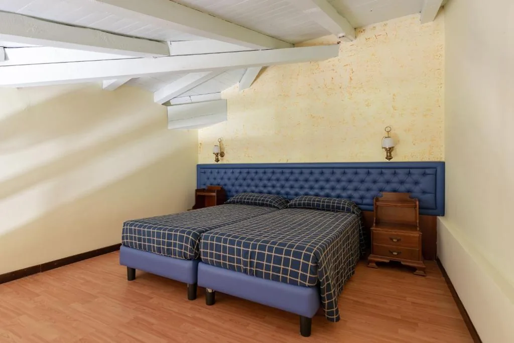 Camera Familiare su 2 Livelli — Hotel Malcesine