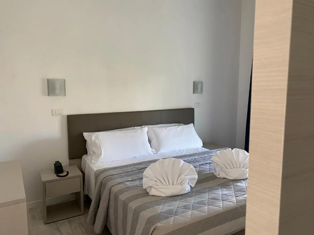 Superior Family Room — Hotel Arena