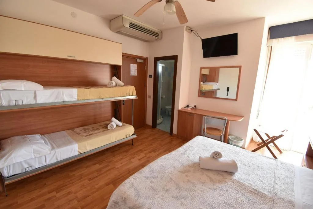 Superior Family Room — Hotel Galles