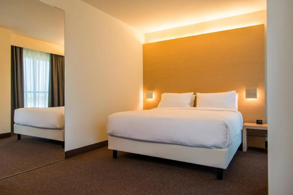Camera King Classic — Four Points by Sheraton Venice Mestre