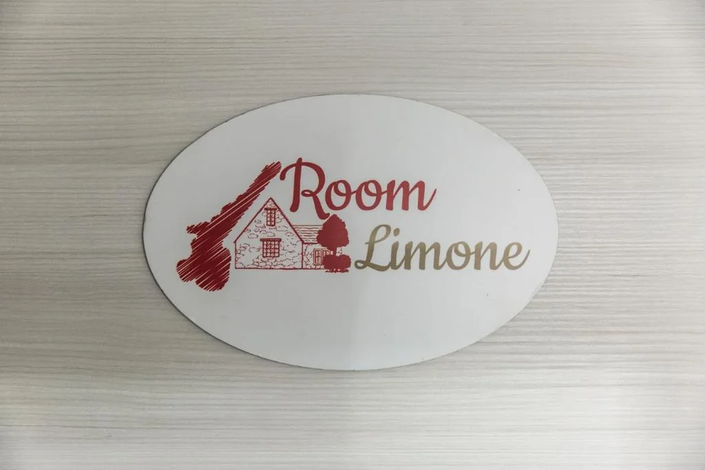 King Room with Hot Tub - Attic — GardaBeds Adults Only