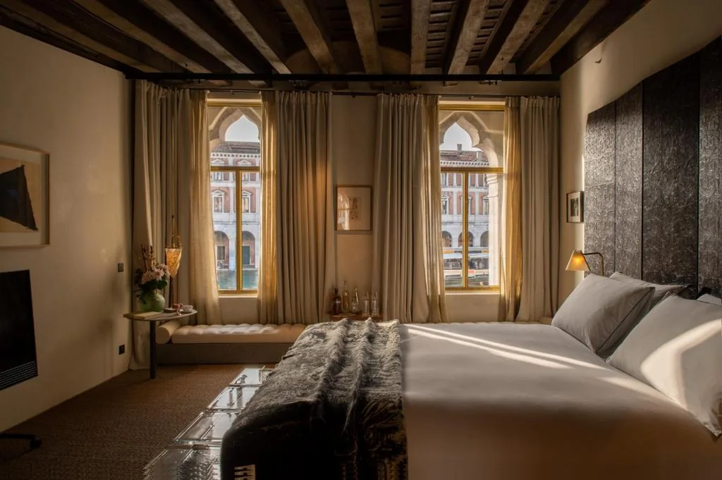 King Room with Grand Canal View — The Venice Venice Hotel