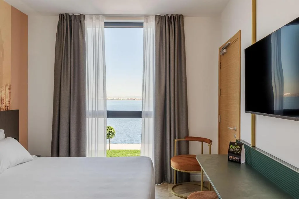 King Room with Sea View — B&B HOTEL Venezia Laguna