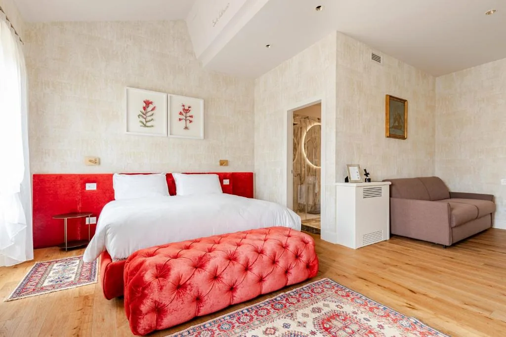 King Deluxe Room — Palazzo Poste Suites