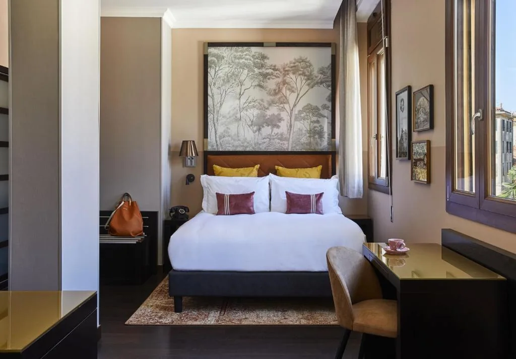 Premium King Room — Hotel Indigo Venice – Sant’Elena by IHG