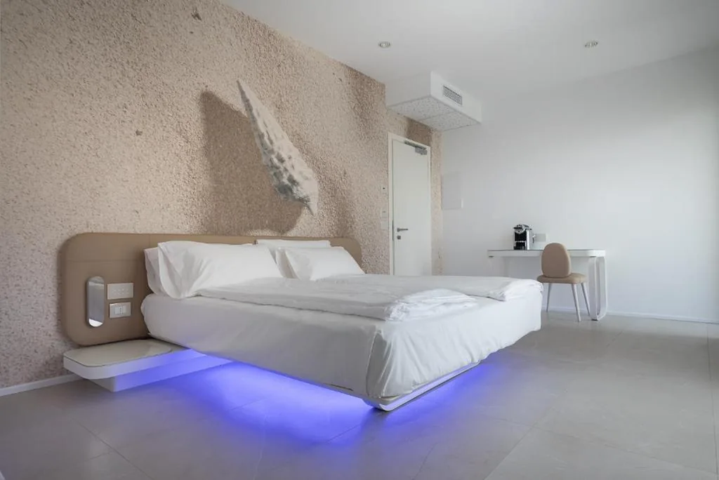 Camera King Standard con Vasca Idromassaggio — Unico Hotel Caorle