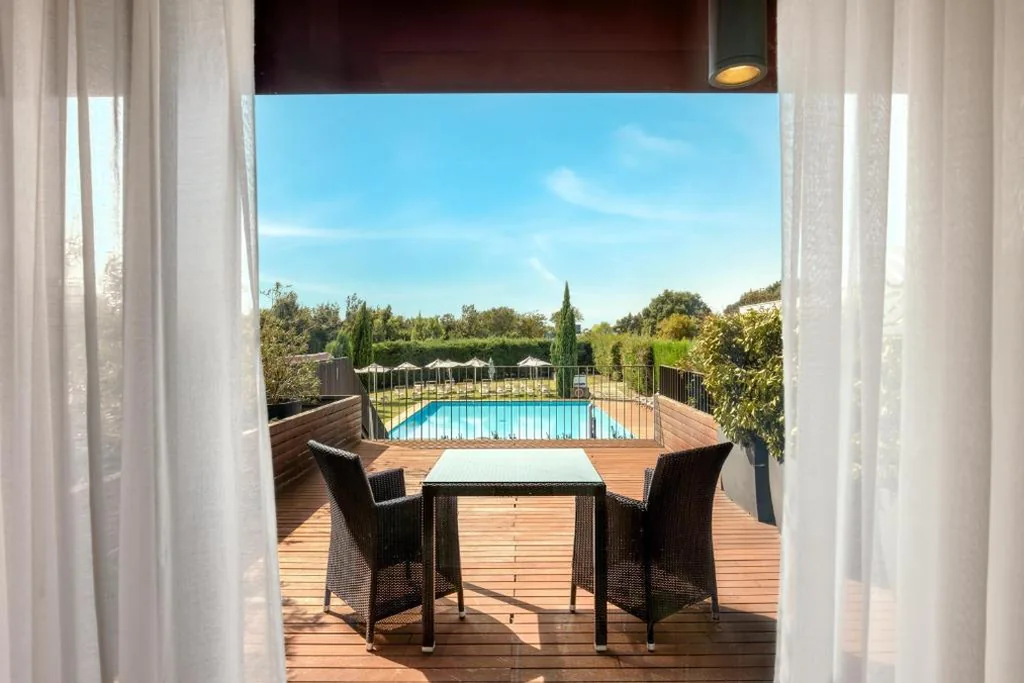 Superior King Room with Balcony — Hilton Garden Inn Venice Mestre