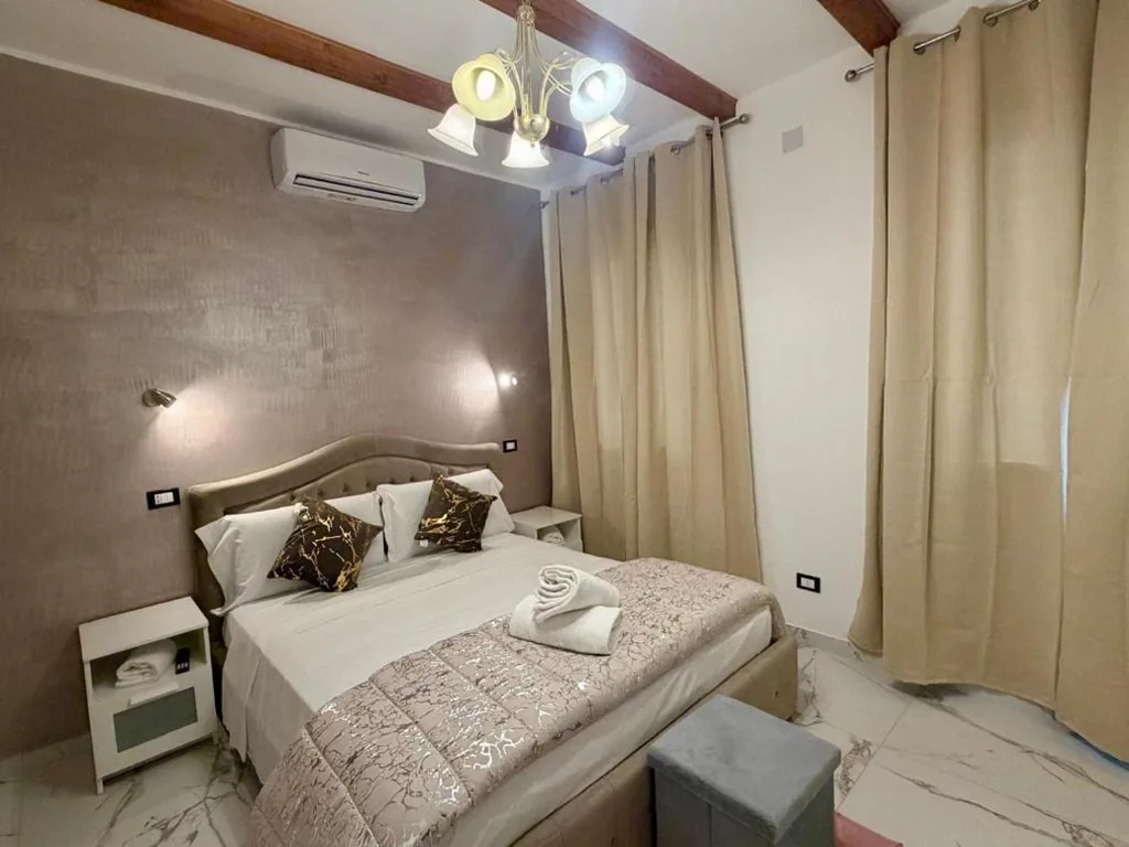 King Room — venice star villa