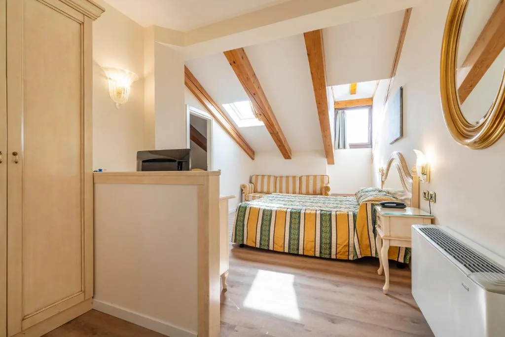 Attic Double Room — Hotel Panorama