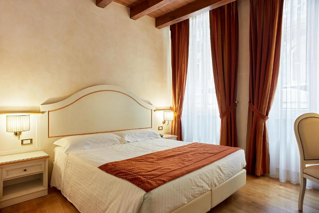 Camera Matrimoniale — Albergo Mazzanti