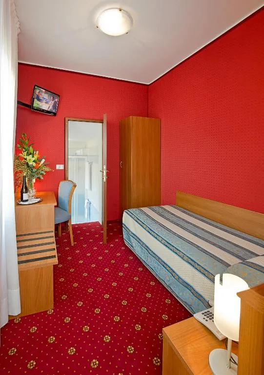 Camera Matrimoniale Assegnata al Check-In — Hotel Nazionale