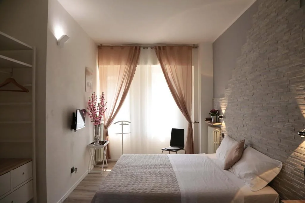 Camera Matrimoniale — Aurelia Rooms