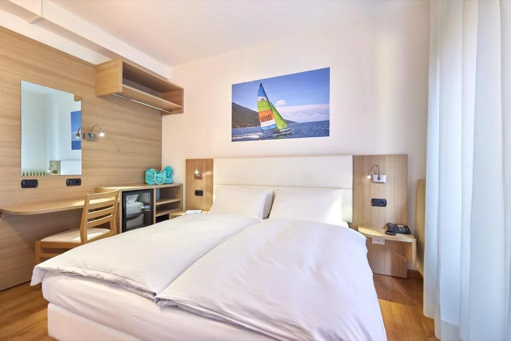 Camera Matrimoniale — Beach Hotel Rosa