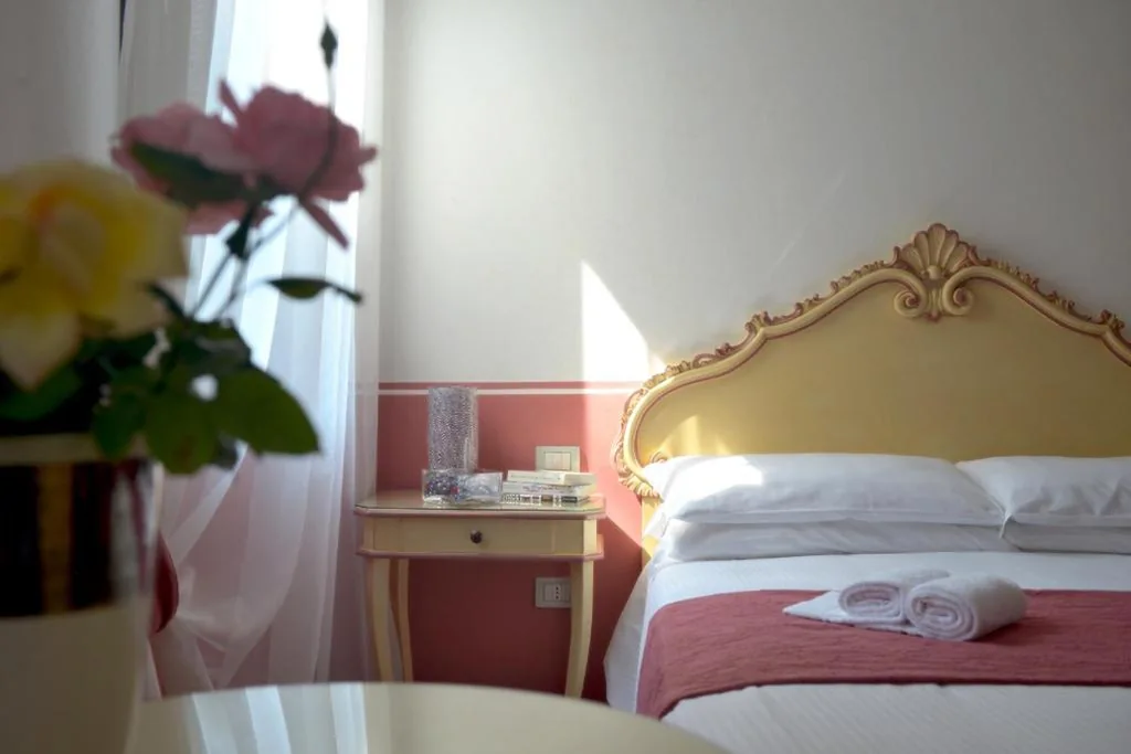 Double Room — Ca’ San Trovaso – 6 Rooms