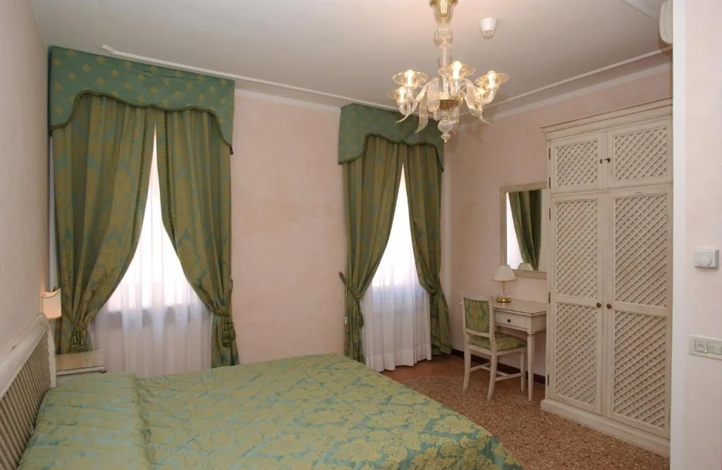 Camera Matrimoniale — Casa Mimma