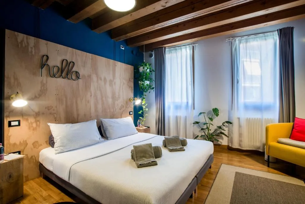 Double Room — Castelmenardo39