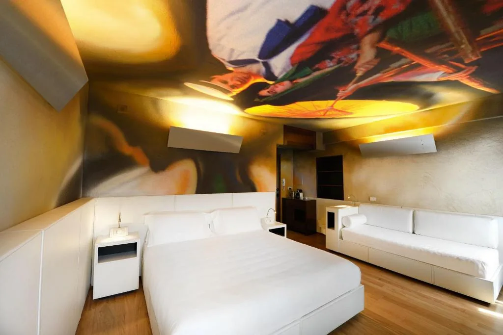 Camera Matrimoniale Classic con Vista Arena - Edificio Separato — City Centre Rooms and Apartments