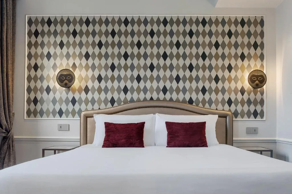 Classic Double Room — Hotel Arlecchino