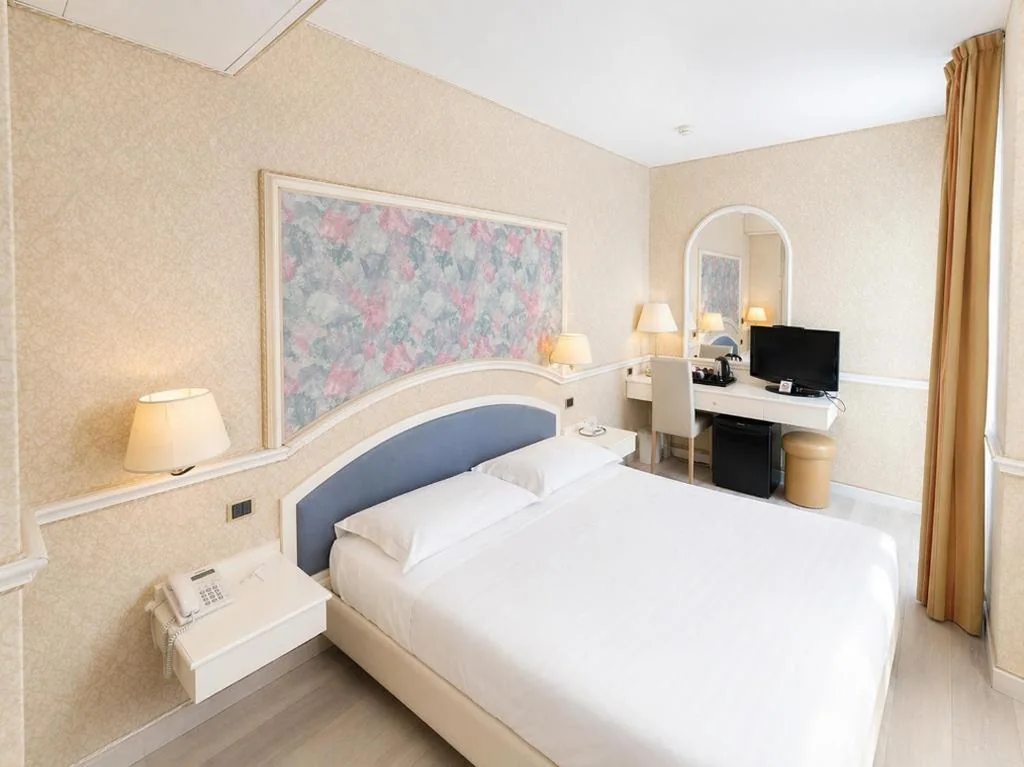 Camera Matrimoniale Classic — Hotel Bristol