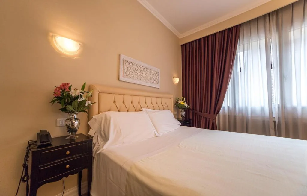 Camera Matrimoniale Classic — Hotel Patavium