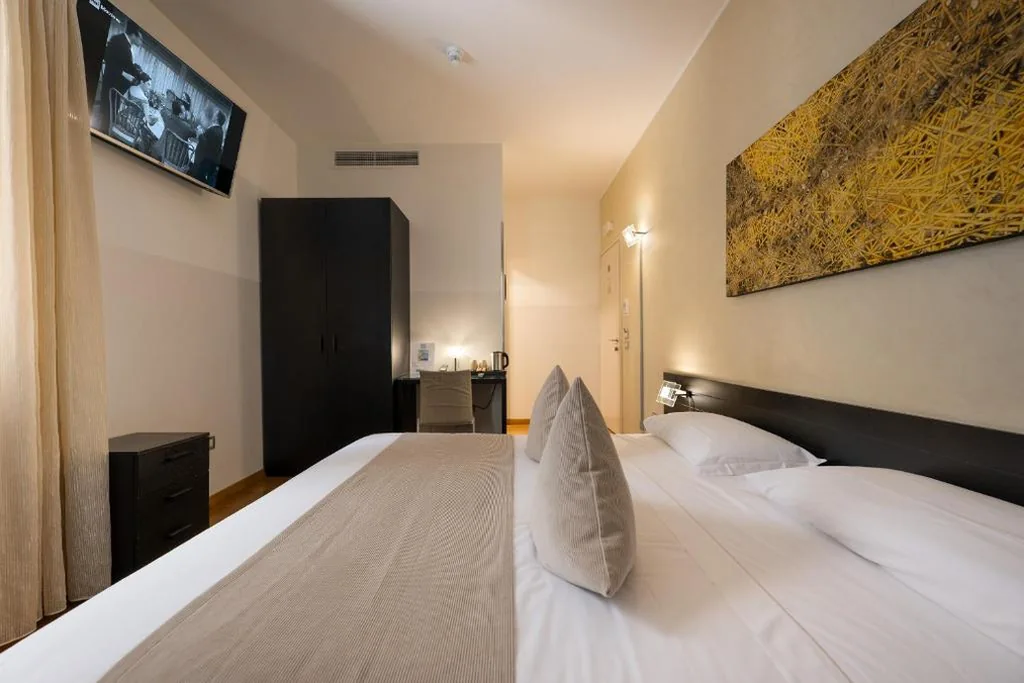Camera Matrimoniale Comfort — Ca’ Pozzo Inn