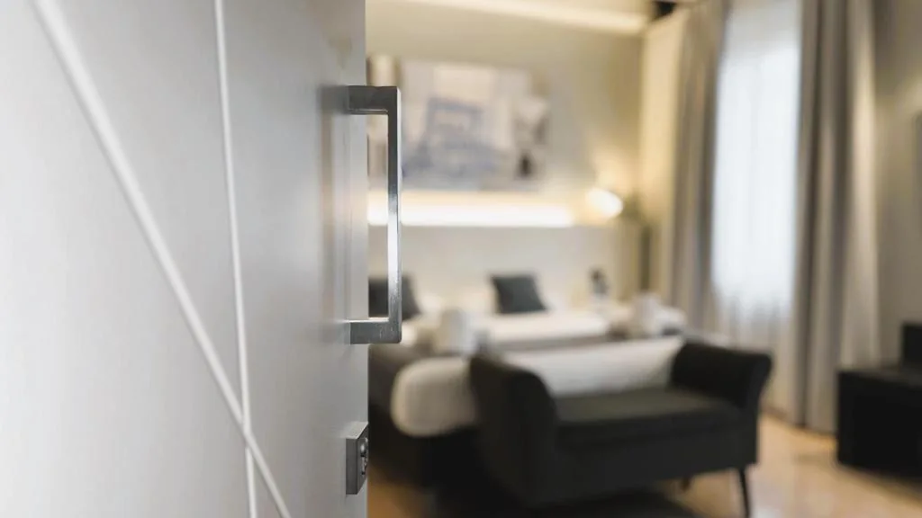 Comfort Double Room with Balcony — Hotel Fontana Verona