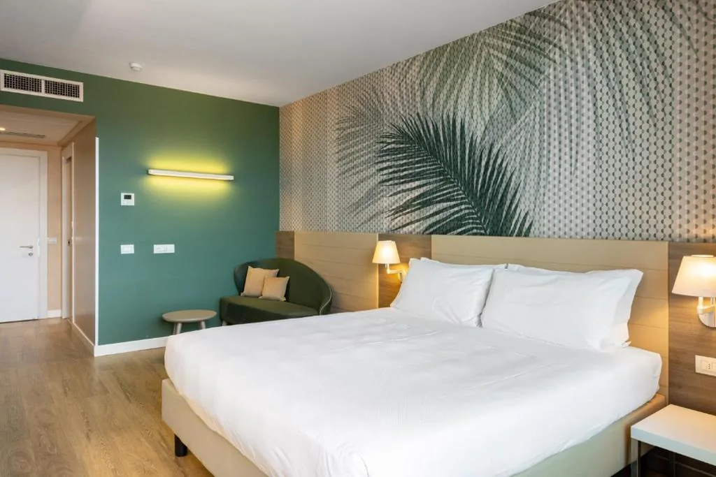 Camera Matrimoniale Comfort — Enjoy Garda Hotel