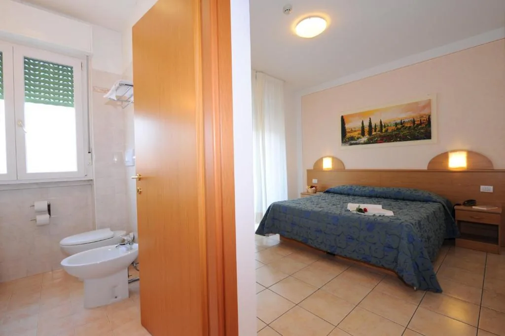 Camera Matrimoniale Comfort — Hotel Marina