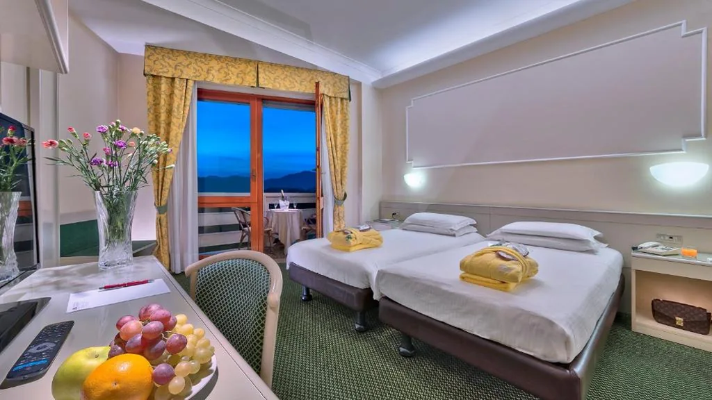 Camera Matrimoniale Comfort Plus — Hotel Terme Antoniano