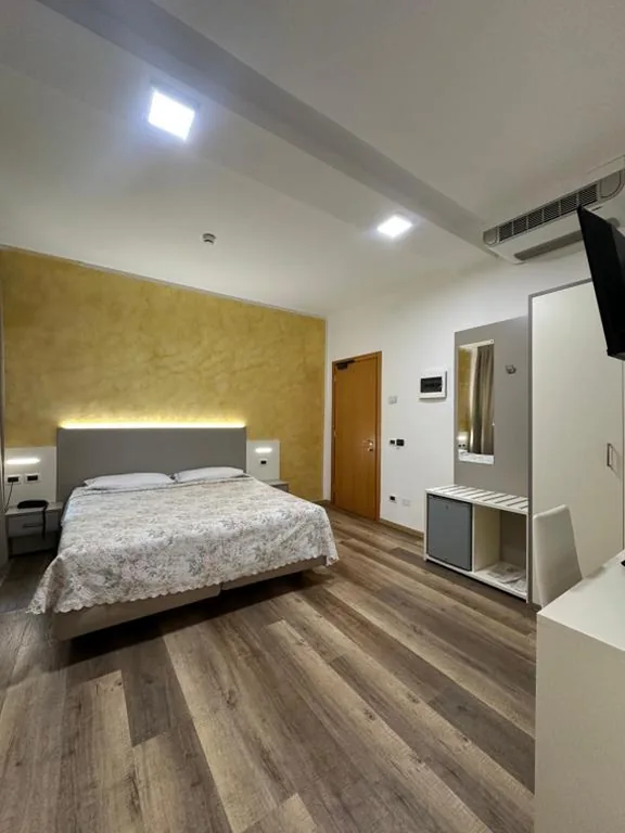 Camera Matrimoniale con Accesso Disabili — Hotel Lanterna Padova