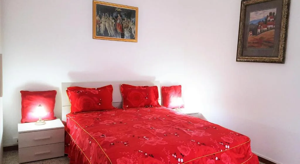 Camera Matrimoniale con Bagno in Comune — B&B Giada