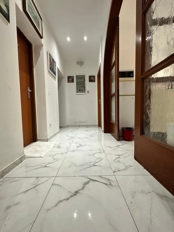 Camera Matrimoniale con Bagno in Comune — Dream holiday