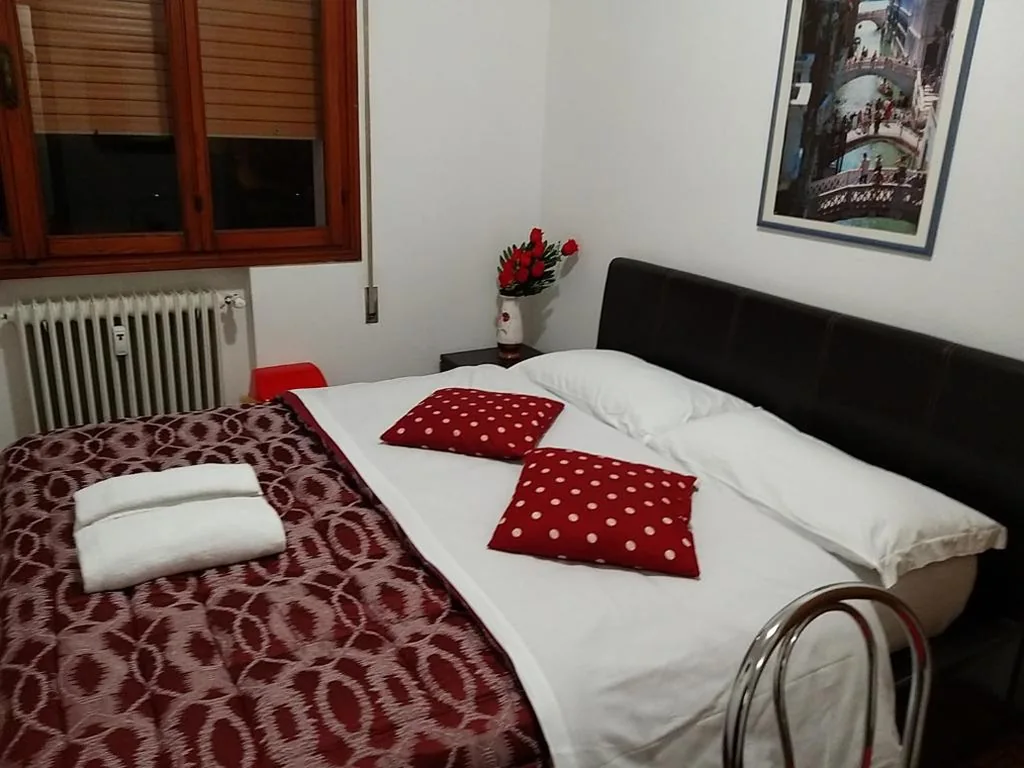 Double Room with Shared Bathroom — Venice Stefani Guesthouse