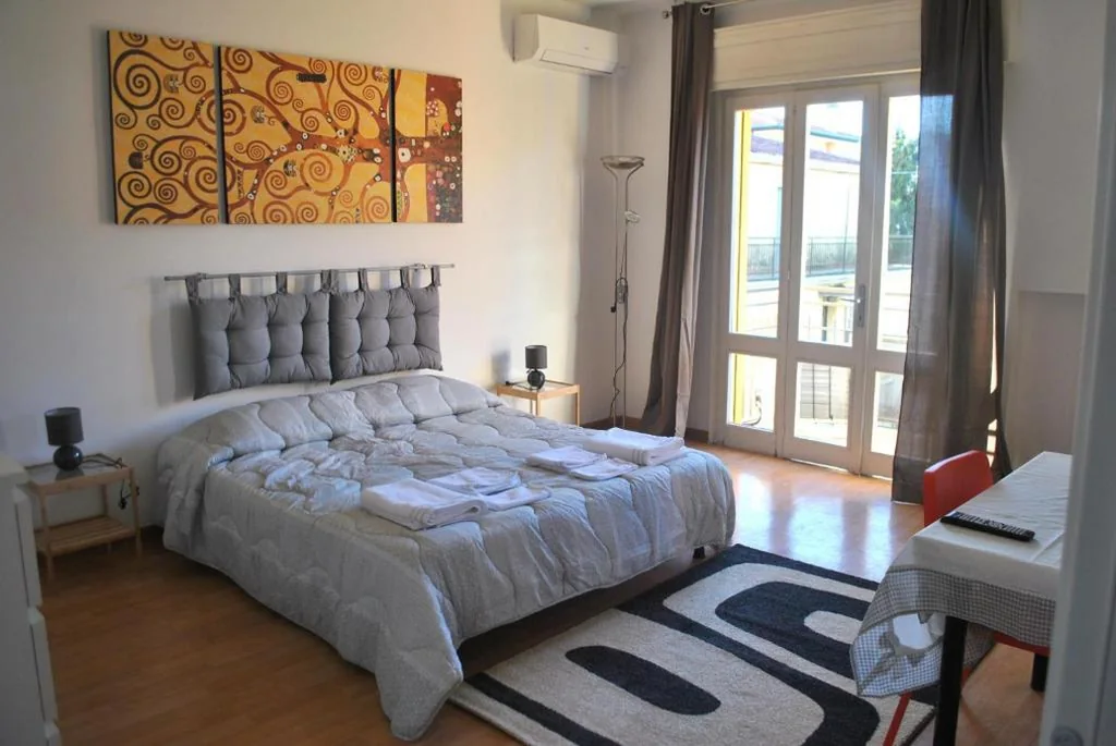 Double Room with Private Bathroom — Agli Ospedali