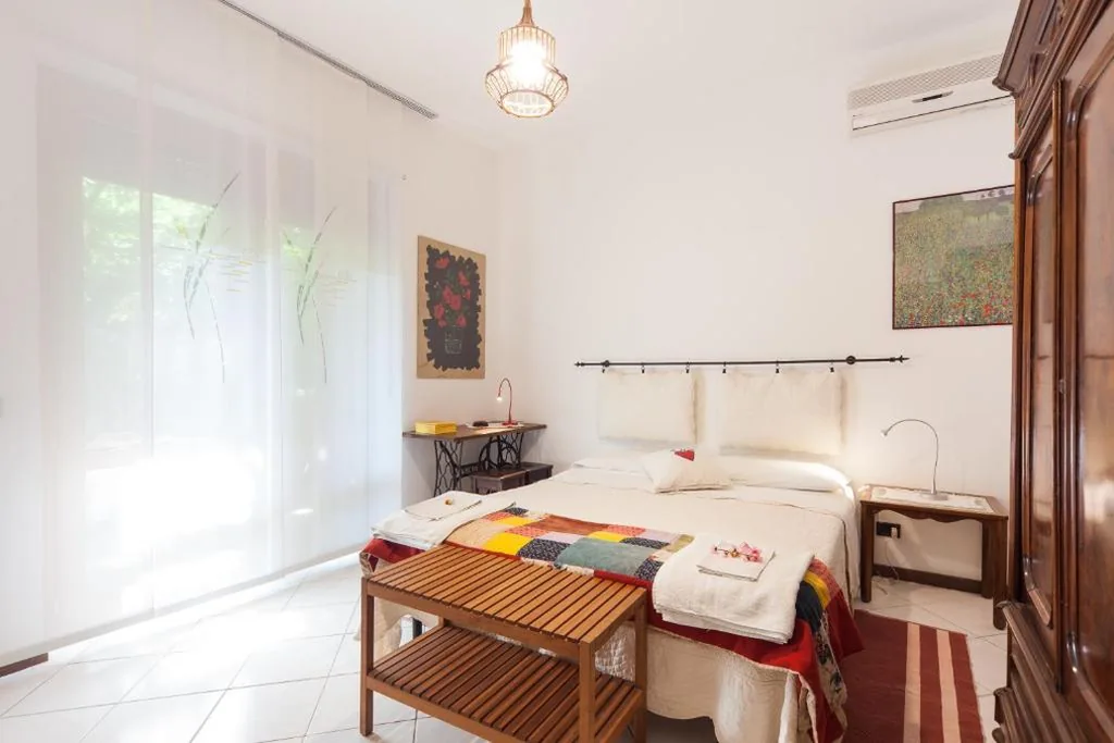 Camera Matrimoniale con Bagno Privato — Al Quadrifoglio Bed & Breakfast
