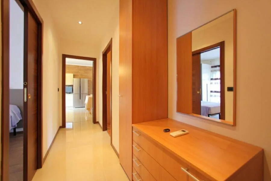 Camera Matrimoniale con Bagno Privato — B&B Holidays Artisti