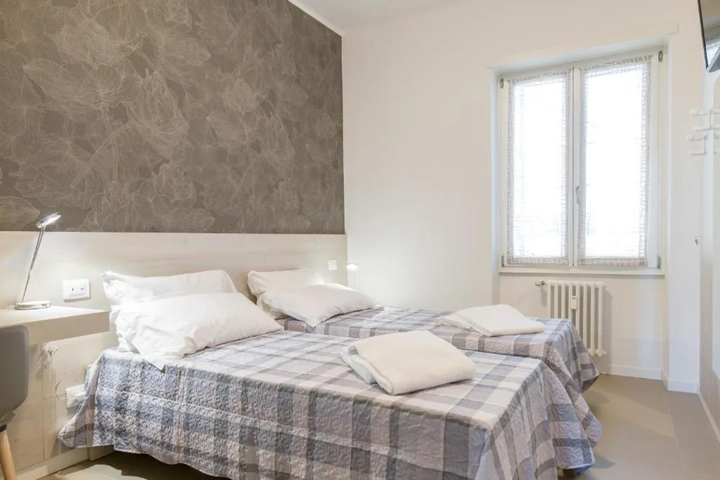 Camera Matrimoniale con Bagno Privato — B&B Open Doors Verona