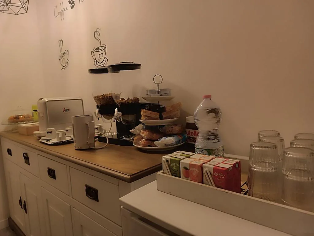Camera Matrimoniale con Bagno Privato — b & b ultimo miglio
