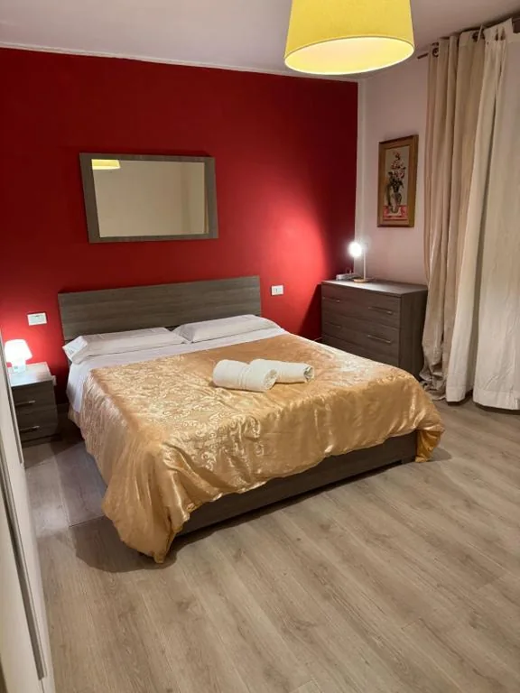 Double Room with Private Bathroom — Bellini room with private bathroom