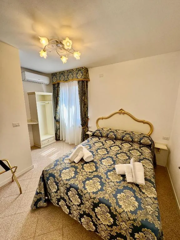 Double Room with Private Bathroom — Ca’ Antico Monastero