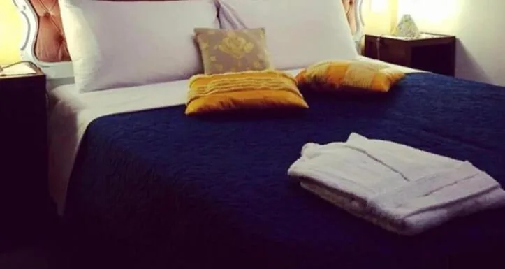 Double Room with Private Bathroom — CA’ DI LUNA VENEZIA
